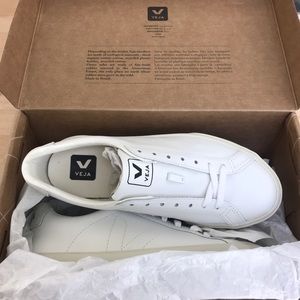 100% Authentic Leather Veja Sneakers